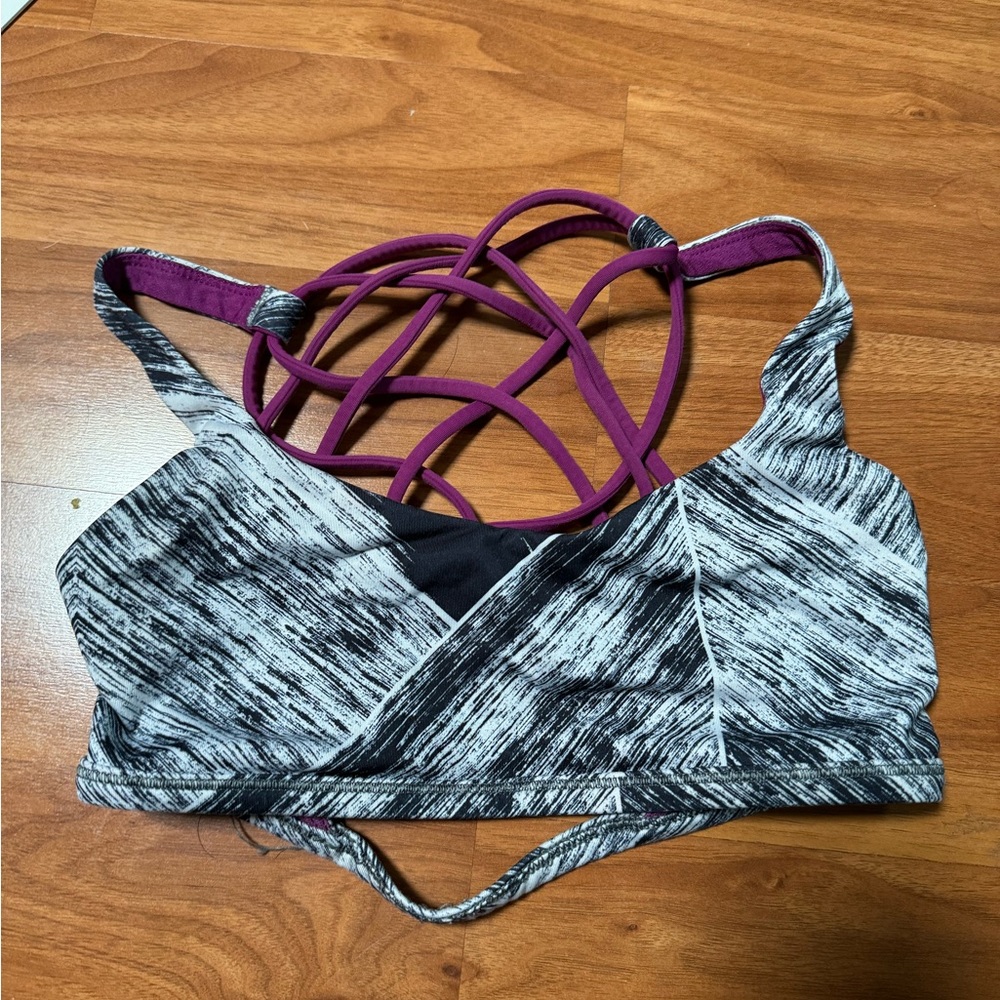 Lululemon free to be wild sports bra